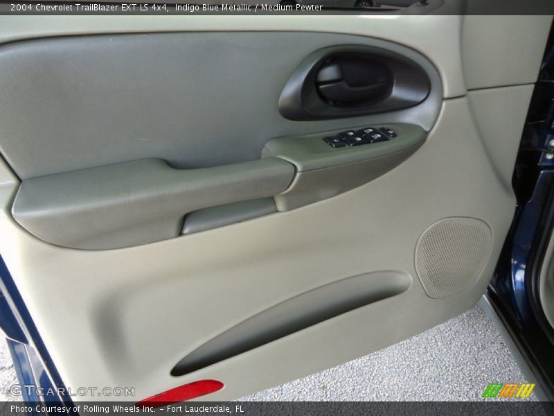 Indigo Blue Metallic / Medium Pewter 2004 Chevrolet TrailBlazer EXT LS 4x4