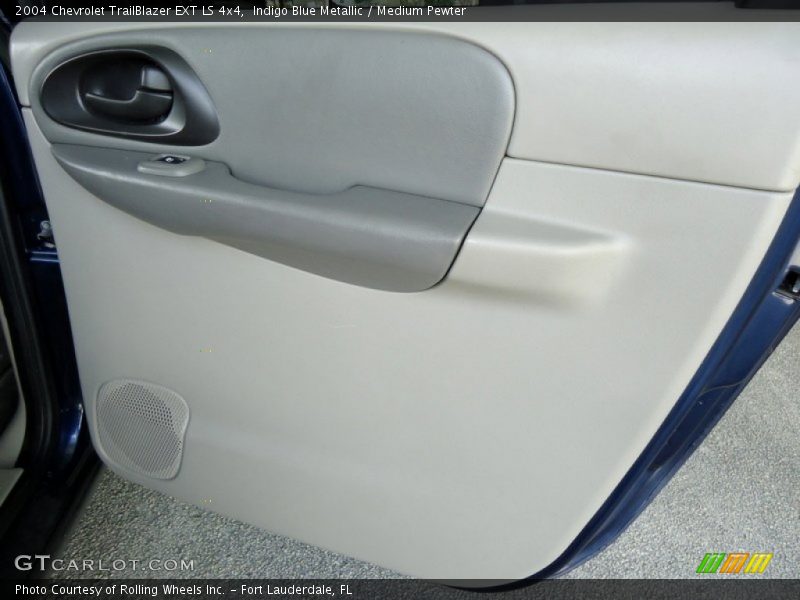 Indigo Blue Metallic / Medium Pewter 2004 Chevrolet TrailBlazer EXT LS 4x4