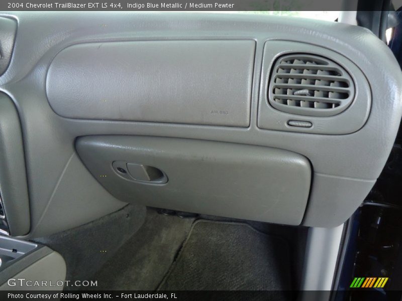Indigo Blue Metallic / Medium Pewter 2004 Chevrolet TrailBlazer EXT LS 4x4