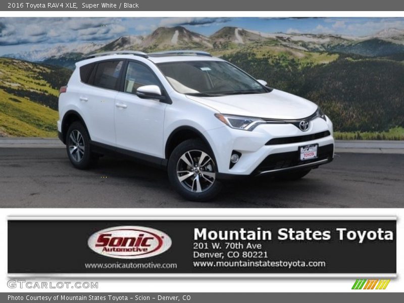 Super White / Black 2016 Toyota RAV4 XLE