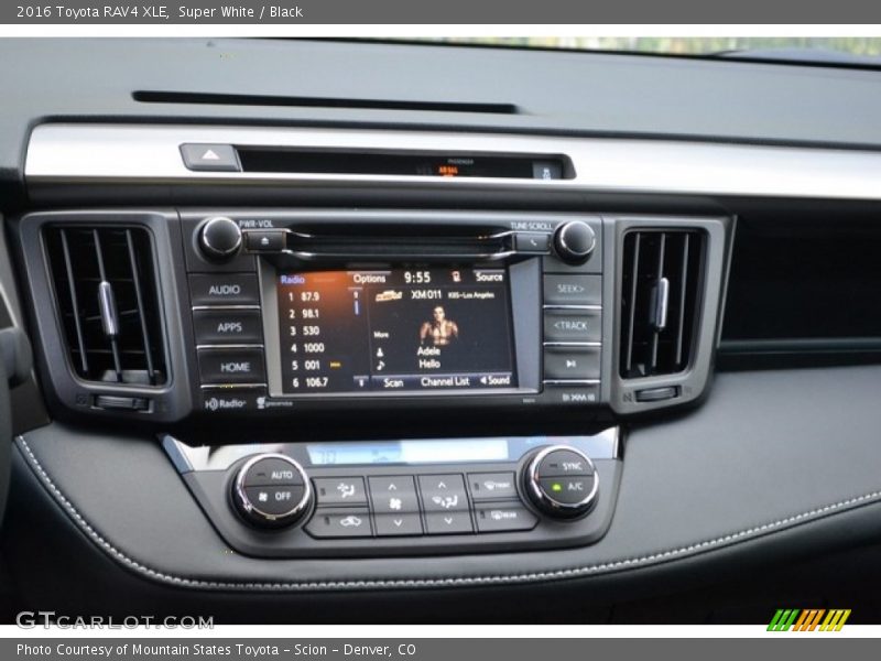 Super White / Black 2016 Toyota RAV4 XLE