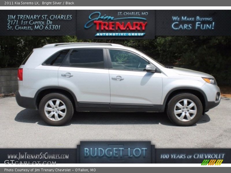 Bright Silver / Black 2011 Kia Sorento LX