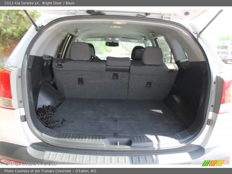 Bright Silver / Black 2011 Kia Sorento LX