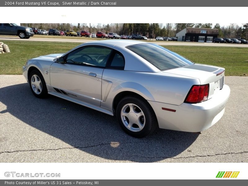 Silver Metallic / Dark Charcoal 2004 Ford Mustang V6 Coupe