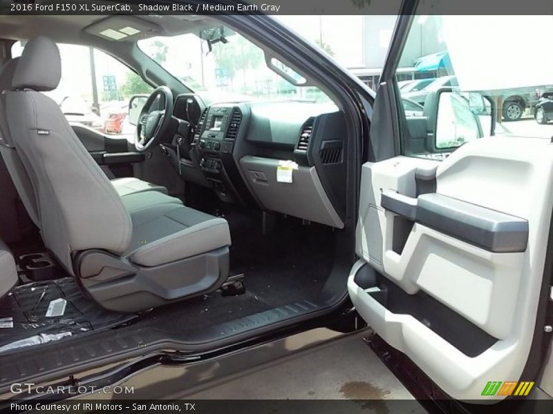 Shadow Black / Medium Earth Gray 2016 Ford F150 XL SuperCab