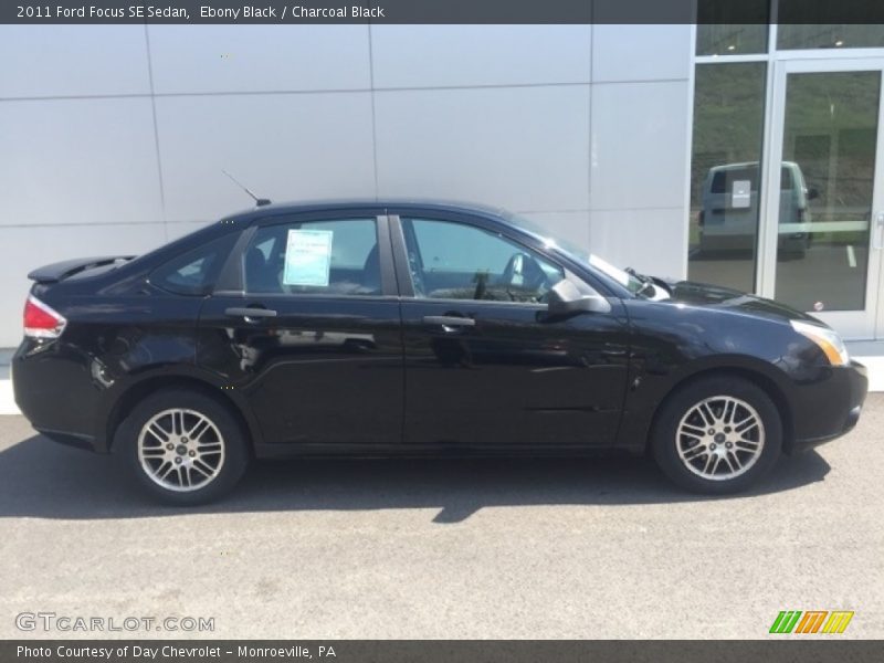 Ebony Black / Charcoal Black 2011 Ford Focus SE Sedan