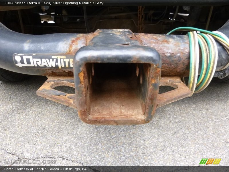 Silver Lightning Metallic / Gray 2004 Nissan Xterra XE 4x4