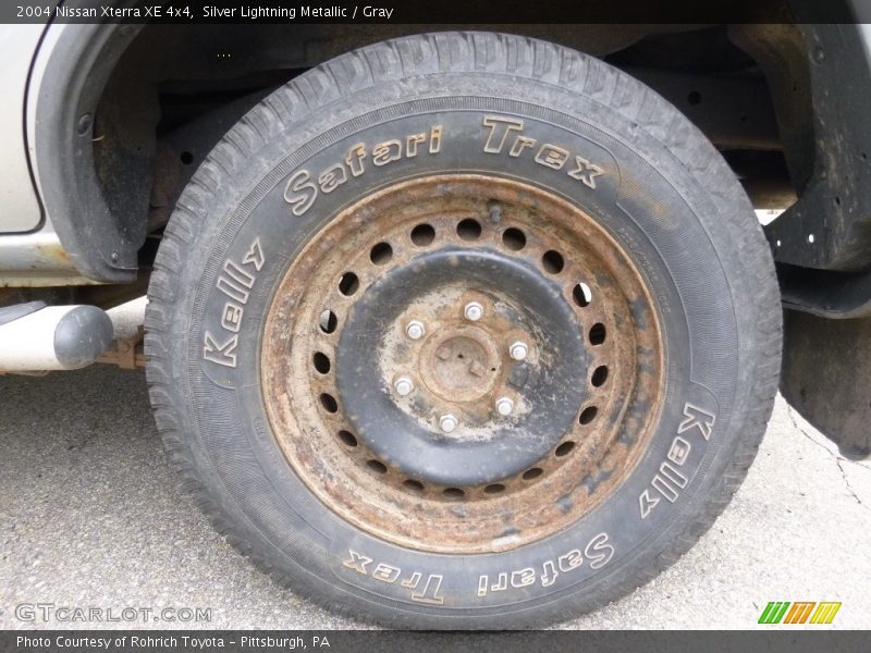 Silver Lightning Metallic / Gray 2004 Nissan Xterra XE 4x4