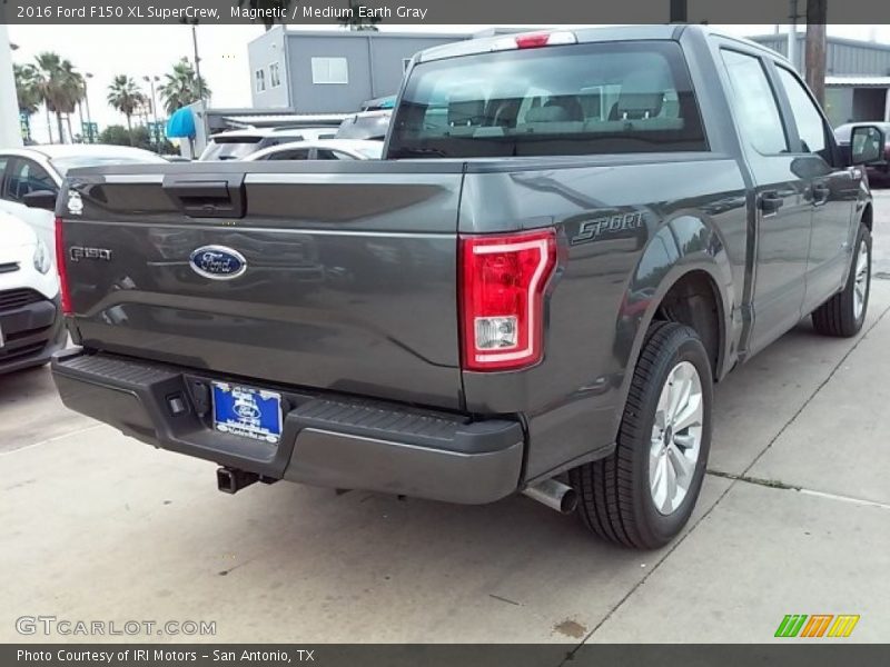 Magnetic / Medium Earth Gray 2016 Ford F150 XL SuperCrew