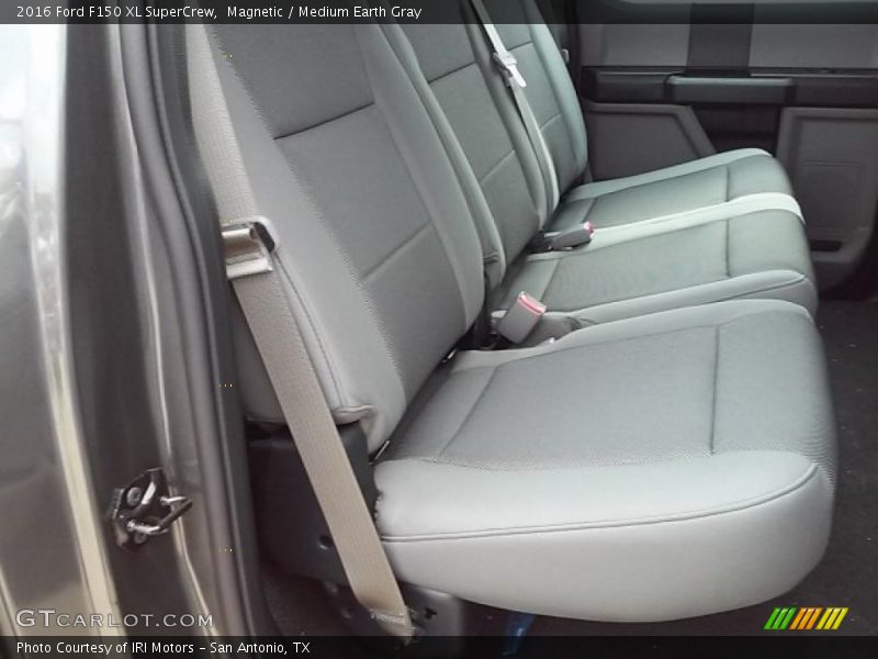 Magnetic / Medium Earth Gray 2016 Ford F150 XL SuperCrew
