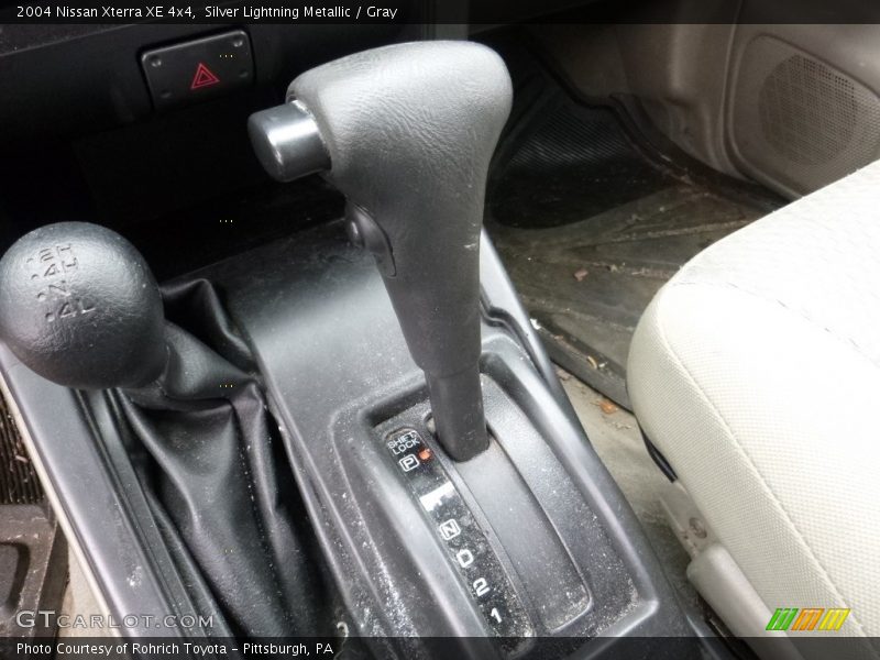 Silver Lightning Metallic / Gray 2004 Nissan Xterra XE 4x4