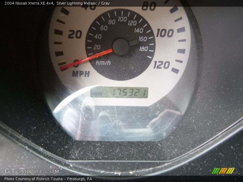 Silver Lightning Metallic / Gray 2004 Nissan Xterra XE 4x4