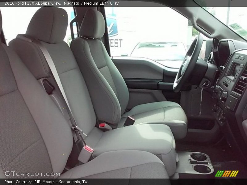 Magnetic / Medium Earth Gray 2016 Ford F150 XL SuperCrew