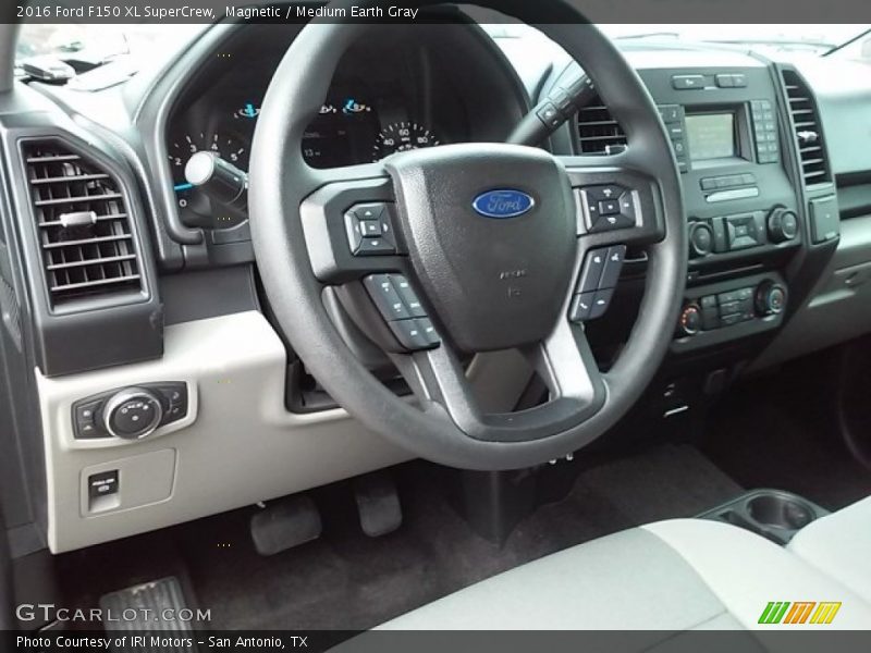 Magnetic / Medium Earth Gray 2016 Ford F150 XL SuperCrew