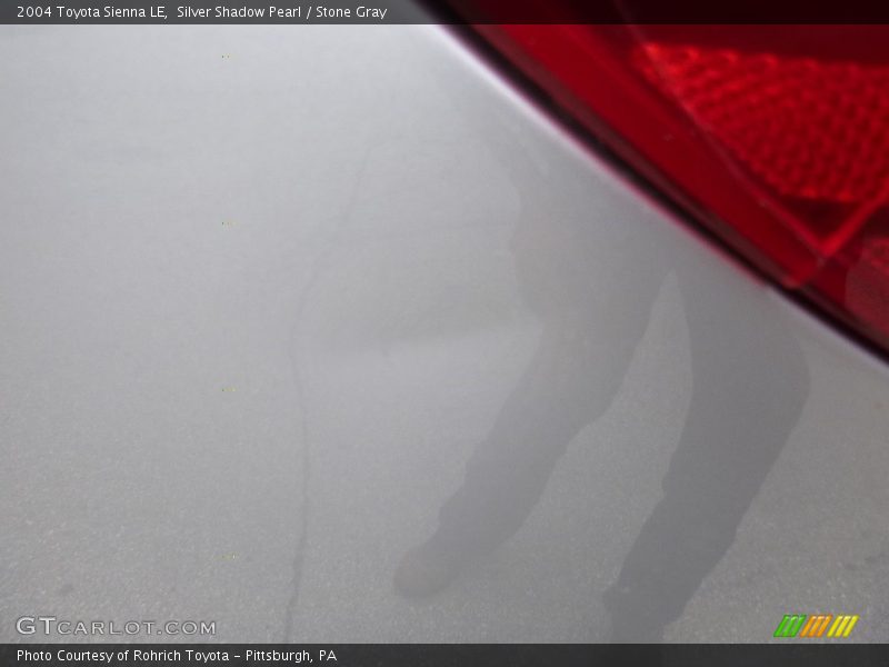 Silver Shadow Pearl / Stone Gray 2004 Toyota Sienna LE
