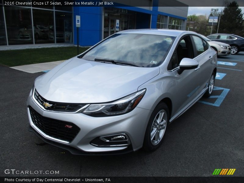 Silver Ice Metallic / Jet Black 2016 Chevrolet Cruze LT Sedan
