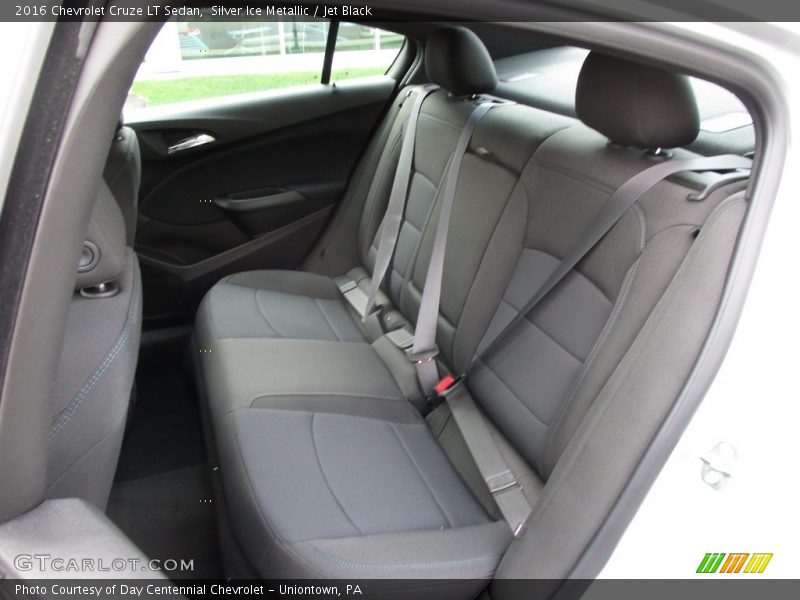Silver Ice Metallic / Jet Black 2016 Chevrolet Cruze LT Sedan