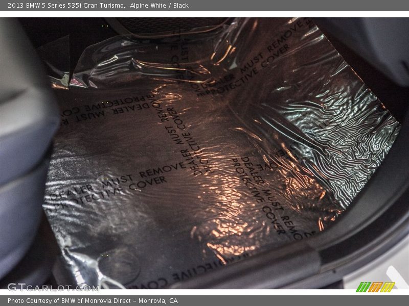 Alpine White / Black 2013 BMW 5 Series 535i Gran Turismo