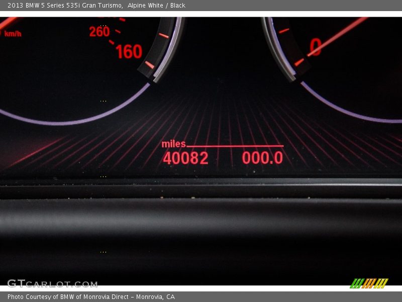 Alpine White / Black 2013 BMW 5 Series 535i Gran Turismo