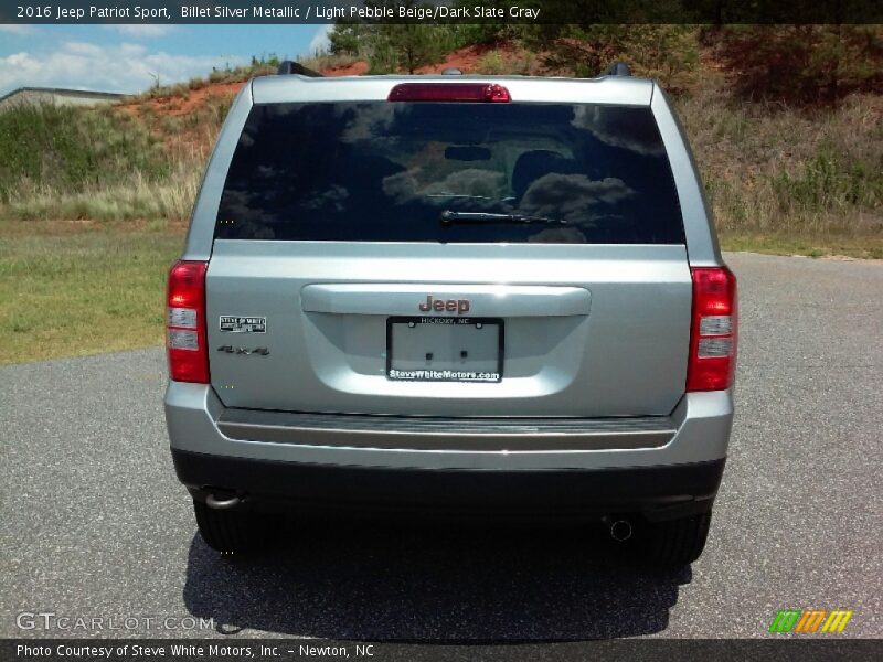 Billet Silver Metallic / Light Pebble Beige/Dark Slate Gray 2016 Jeep Patriot Sport