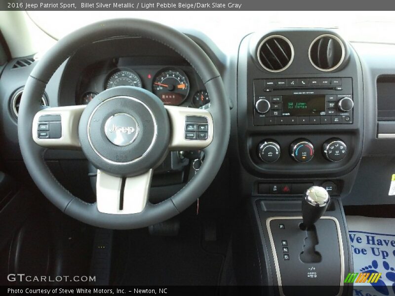 Billet Silver Metallic / Light Pebble Beige/Dark Slate Gray 2016 Jeep Patriot Sport