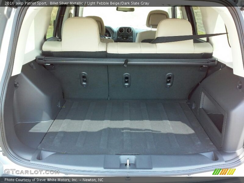 Billet Silver Metallic / Light Pebble Beige/Dark Slate Gray 2016 Jeep Patriot Sport