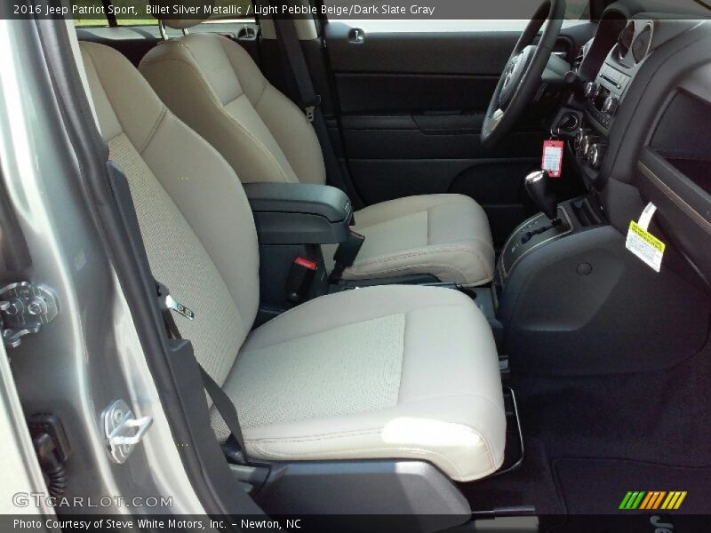 Billet Silver Metallic / Light Pebble Beige/Dark Slate Gray 2016 Jeep Patriot Sport