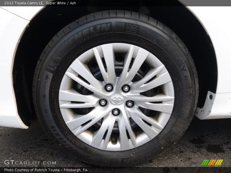 Super White / Ash 2013 Toyota Camry LE