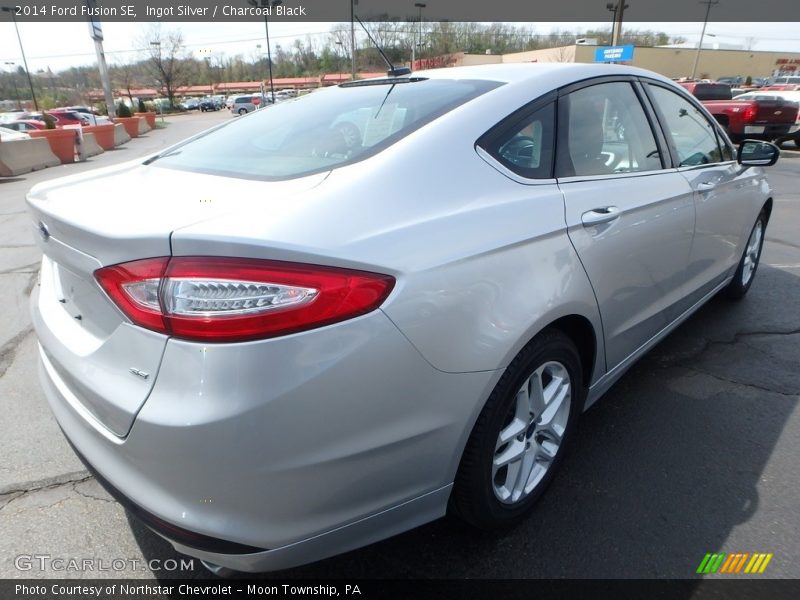 Ingot Silver / Charcoal Black 2014 Ford Fusion SE