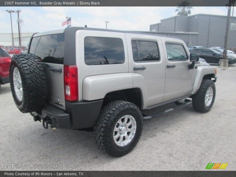 Boulder Gray Metallic / Ebony Black 2007 Hummer H3