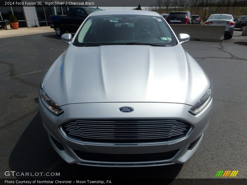 Ingot Silver / Charcoal Black 2014 Ford Fusion SE