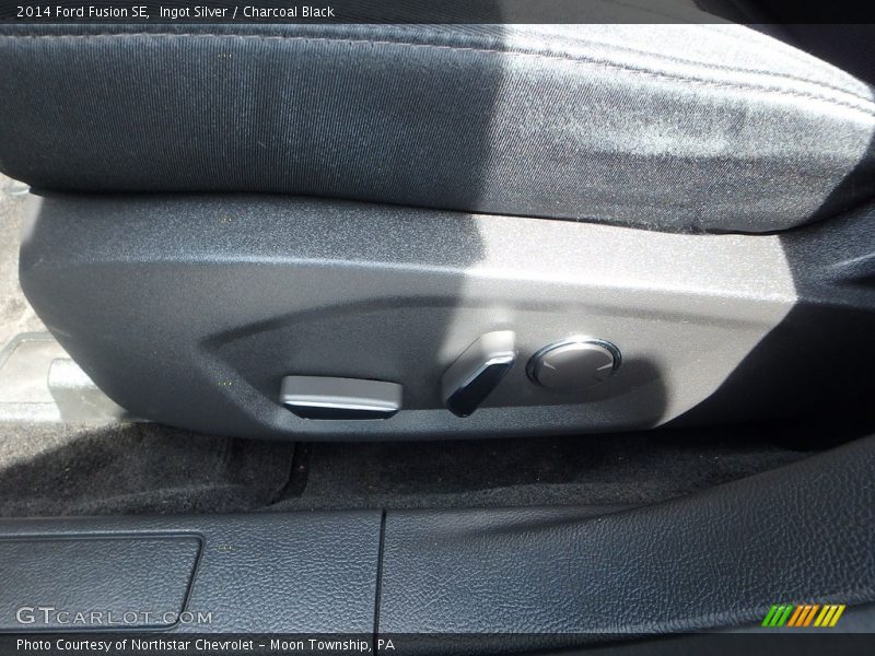 Ingot Silver / Charcoal Black 2014 Ford Fusion SE