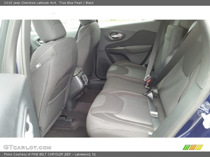 True Blue Pearl / Black 2016 Jeep Cherokee Latitude 4x4
