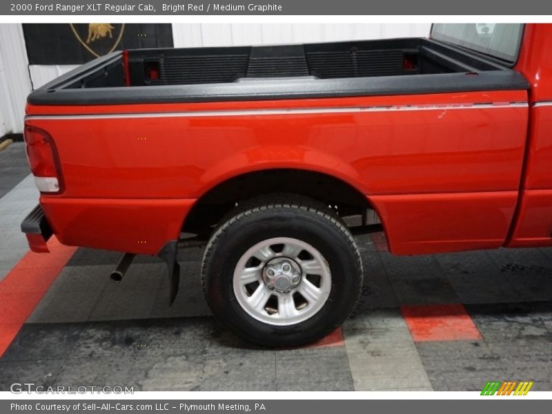 Bright Red / Medium Graphite 2000 Ford Ranger XLT Regular Cab