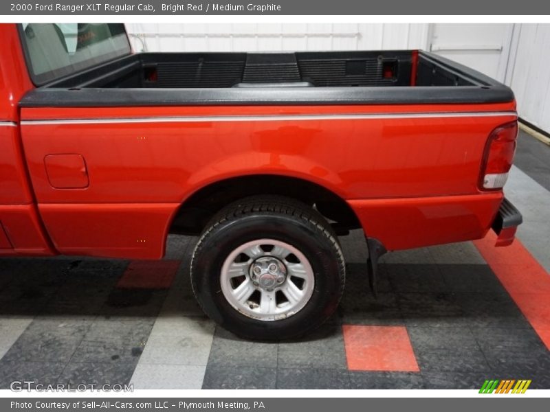 Bright Red / Medium Graphite 2000 Ford Ranger XLT Regular Cab