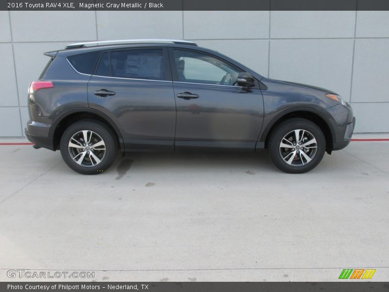 Magnetic Gray Metallic / Black 2016 Toyota RAV4 XLE
