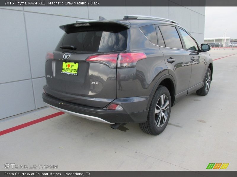 Magnetic Gray Metallic / Black 2016 Toyota RAV4 XLE