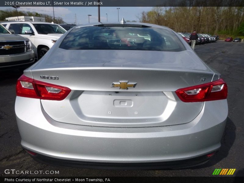 Silver Ice Metallic / Jet Black 2016 Chevrolet Malibu LT