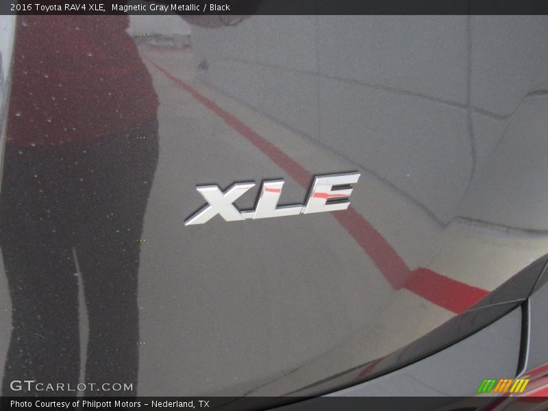 Magnetic Gray Metallic / Black 2016 Toyota RAV4 XLE