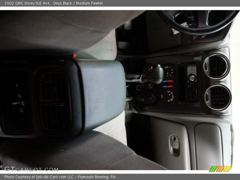 Onyx Black / Medium Pewter 2002 GMC Envoy SLE 4x4