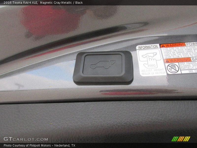 Magnetic Gray Metallic / Black 2016 Toyota RAV4 XLE