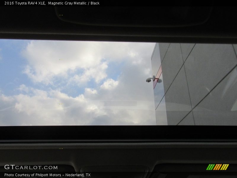Magnetic Gray Metallic / Black 2016 Toyota RAV4 XLE