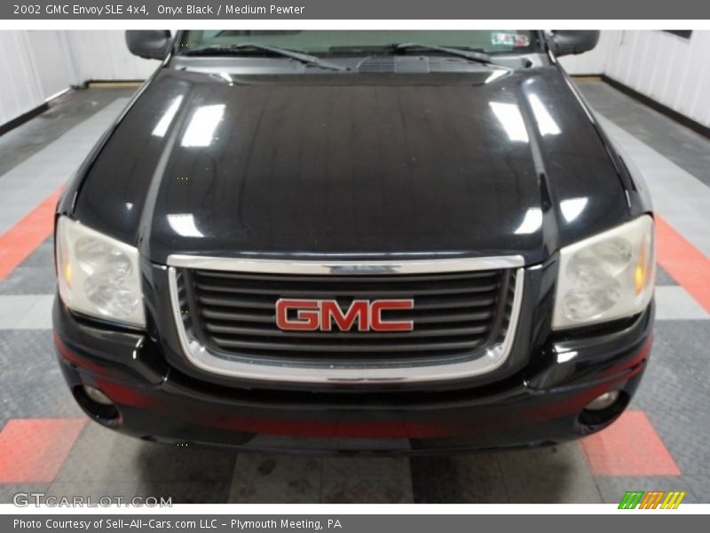 Onyx Black / Medium Pewter 2002 GMC Envoy SLE 4x4