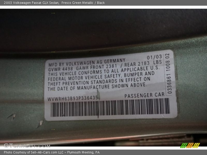 Fresco Green Metallic / Black 2003 Volkswagen Passat GLX Sedan
