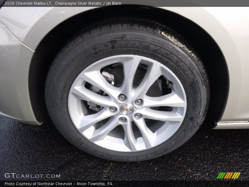 Champagne Silver Metallic / Jet Black 2016 Chevrolet Malibu LT