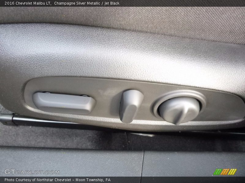 Champagne Silver Metallic / Jet Black 2016 Chevrolet Malibu LT