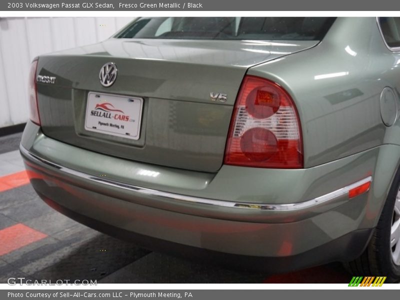 Fresco Green Metallic / Black 2003 Volkswagen Passat GLX Sedan