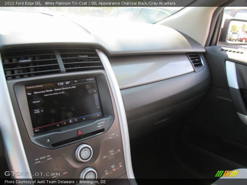White Platinum Tri-Coat / SEL Appearance Charcoal Black/Gray Alcantara 2013 Ford Edge SEL