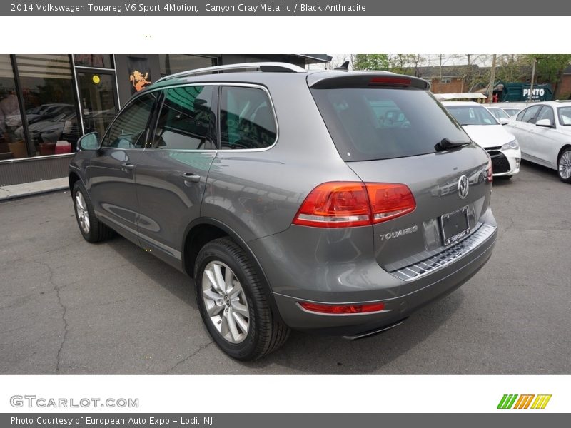 Canyon Gray Metallic / Black Anthracite 2014 Volkswagen Touareg V6 Sport 4Motion