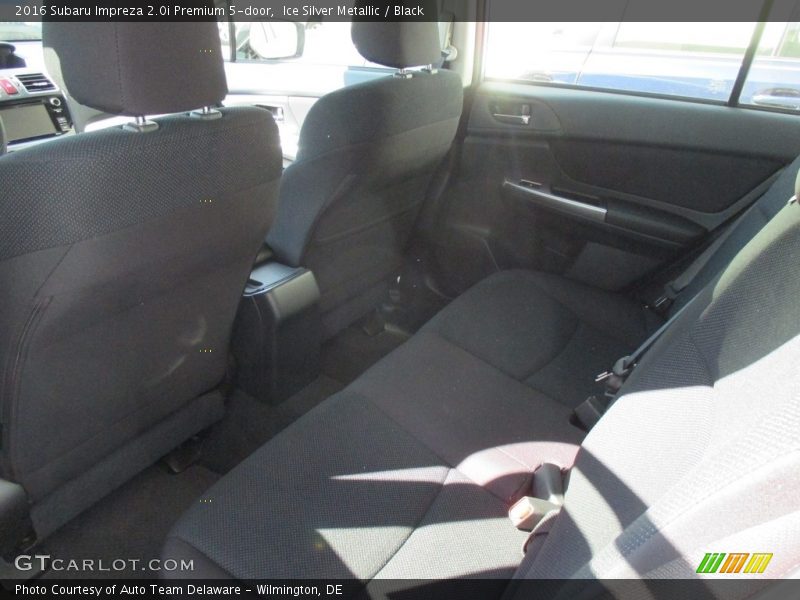 Ice Silver Metallic / Black 2016 Subaru Impreza 2.0i Premium 5-door